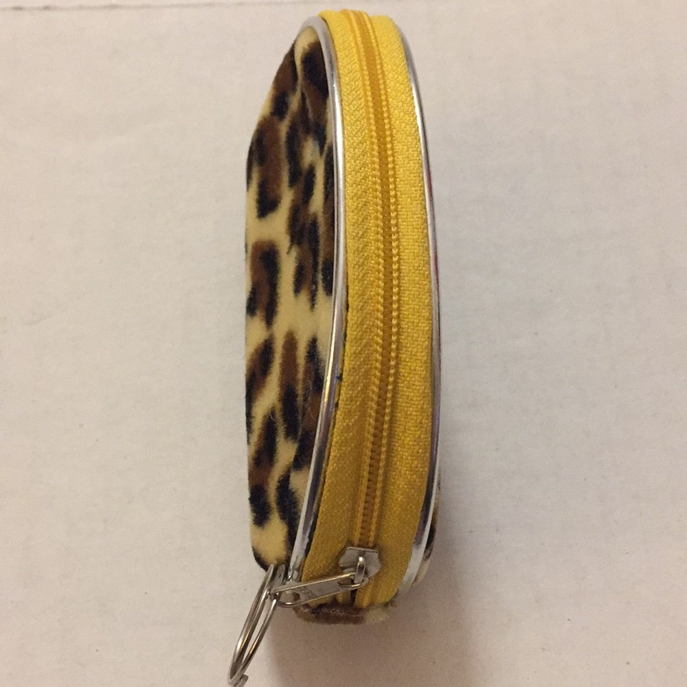 Leopard Velvet coin purse with lemon yellow zipper​
